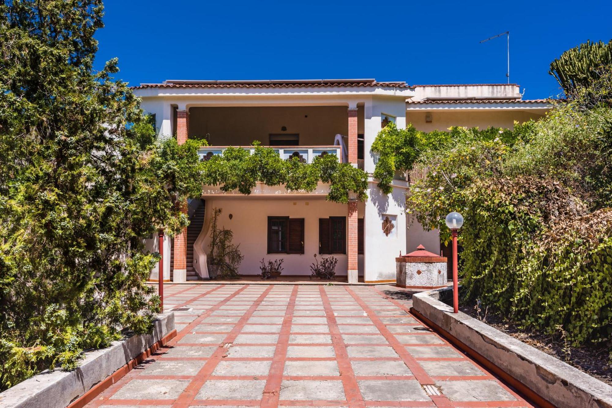 Galatea E Giardino Delle Esperidi With Pool By Wonderful Italy Syracuse
