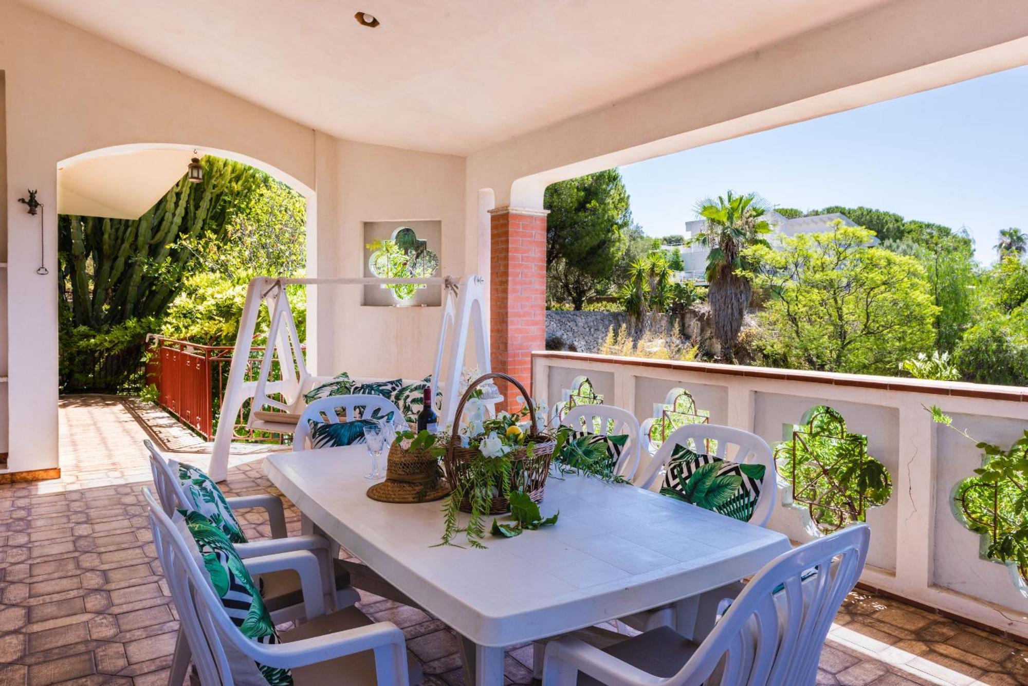Appartamento Galatea E Giardino Delle Esperidi With Pool By Wonderful Italy