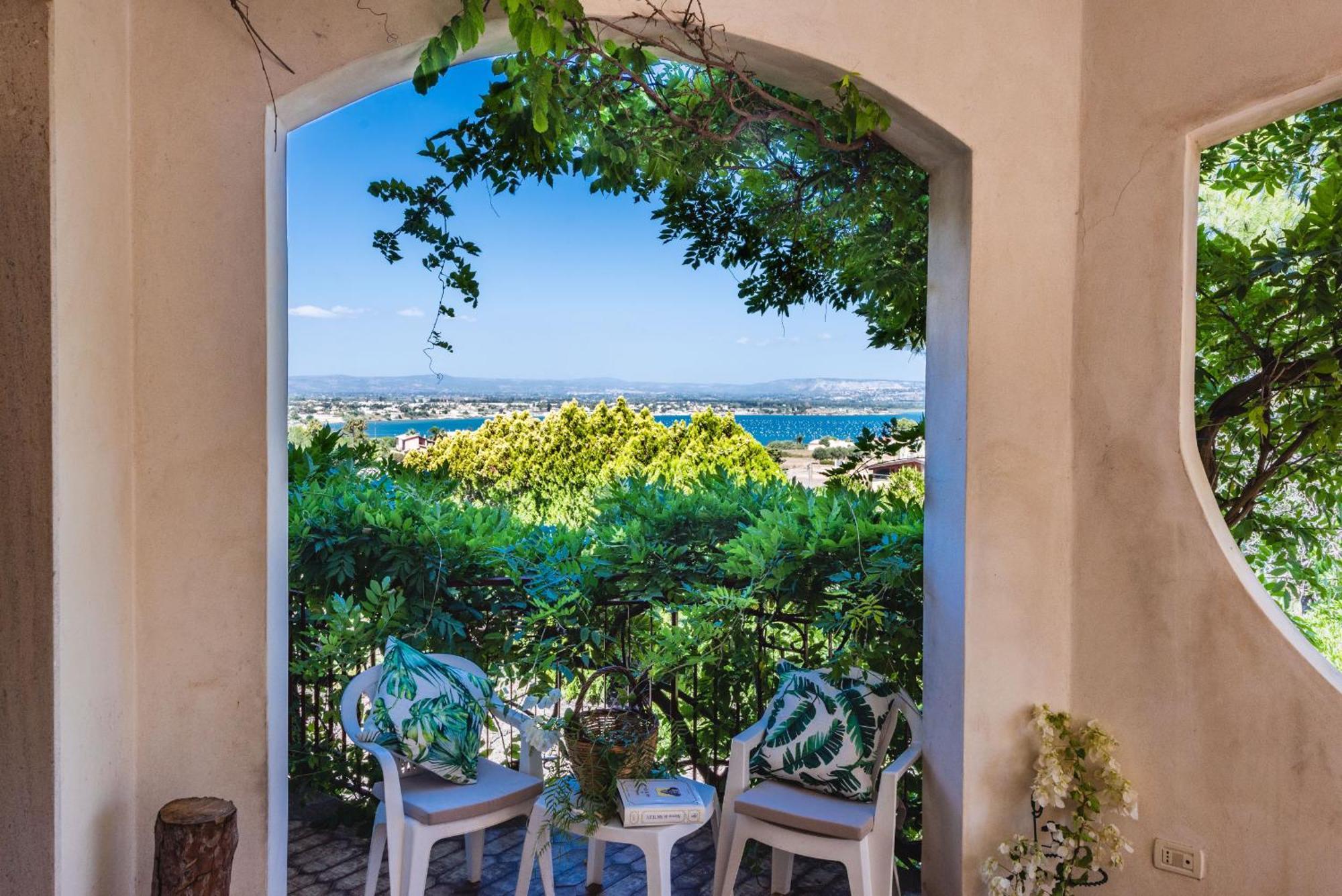 Galatea E Giardino Delle Esperidi With Pool By Wonderful Italy